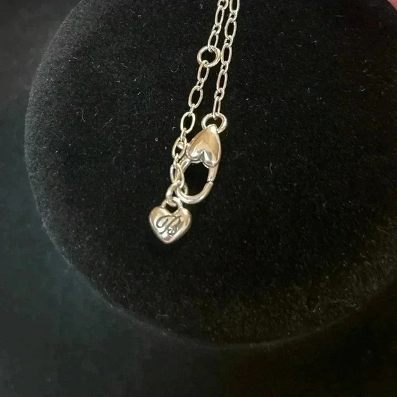 Brighton Lightening Whelk Shell- Shells Around the World Gold Tone Necklace - Picture 5 of 6